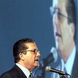 Ahora, de las plazas al ciberespacio. Ahora, la implicación personal y las propuestas, por Federico Mayor Zaragoza