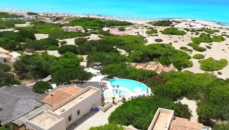 7 Lugares Baratos Donde Alojarse En Formentera, Ibiza. Mejores Hoteles. Hotel Las Dunas Playa