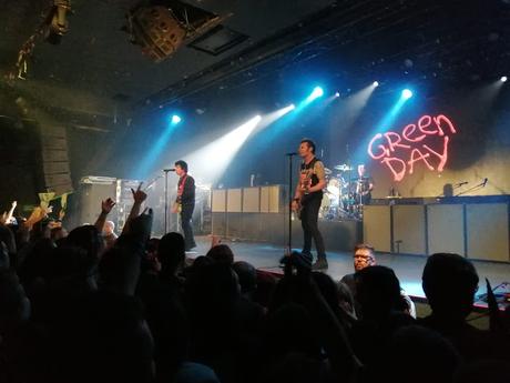 Vídeo completo de Green Day en La Riviera madrileña
