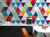 Decorando paredes cocina papel pintado.