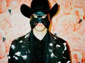 Orville Peck, enmascarado cowboy acapara portadas, contará Manuela Iwansson para abrir gira Madrid Barcelona