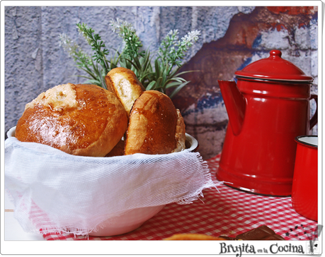 Bollos de leche y chocolate