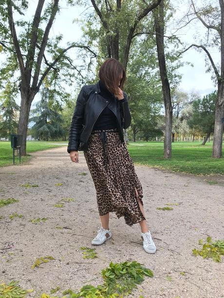 TURTLE NECK.- TURTLE NECK.-