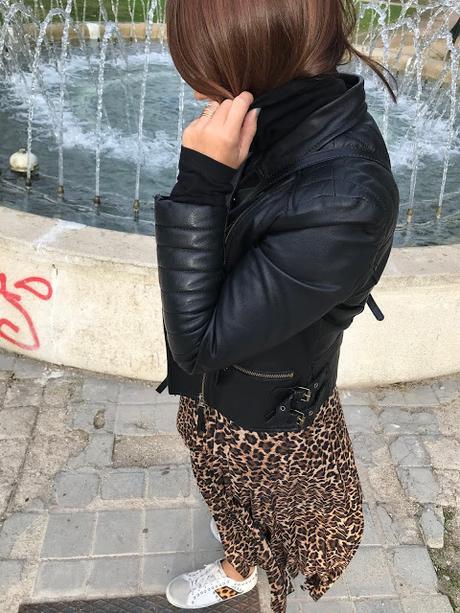 TURTLE NECK.- TURTLE NECK.-