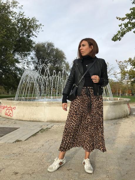 TURTLE NECK.- TURTLE NECK.-