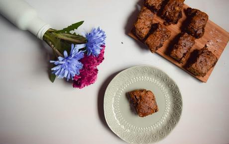 Cuadraditos Veganos de Plátano y Chocolate