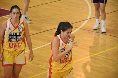 Galería de emociones del Bàsquet Femení Sant Adrià-GEiEG Uni Girona (Liga Femenina 2)