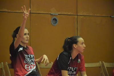 Galería de emociones del Bàsquet Femení Sant Adrià-GEiEG Uni Girona (Liga Femenina 2)