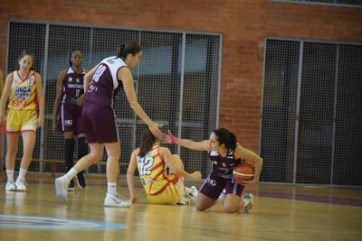 Galería de emociones del Bàsquet Femení Sant Adrià-GEiEG Uni Girona (Liga Femenina 2)