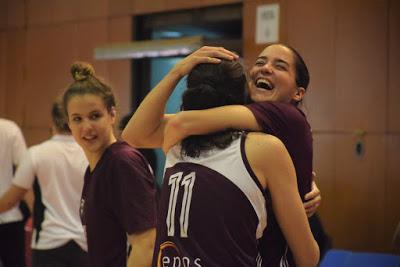 Galería de emociones del Bàsquet Femení Sant Adrià-GEiEG Uni Girona (Liga Femenina 2)