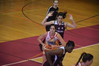 Galería de emociones del Bàsquet Femení Sant Adrià-GEiEG Uni Girona (Liga Femenina 2)