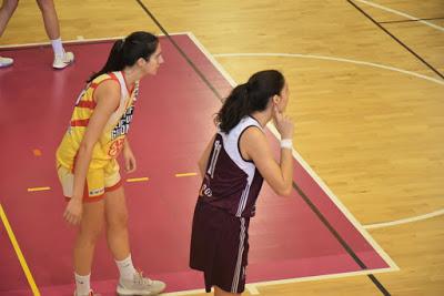 Galería de emociones del Bàsquet Femení Sant Adrià-GEiEG Uni Girona (Liga Femenina 2)