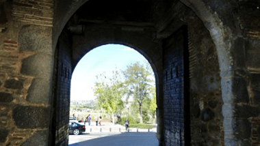 Del Cambrón de la Puerta de los Judios de Toledo