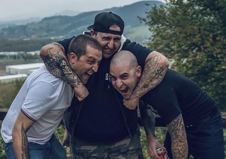 YUGULAR: banda integrantes Kaotiko, Servium Arkada Social publica disco, 