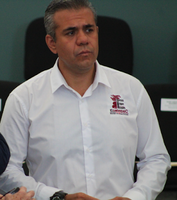 ATACAN A BALAZOS A CONVOY QUE ACOMPAÑABA AL ALCALDE DE ECATEPEC FERNANDO VILCHIS DURANTE RECORRIDO.