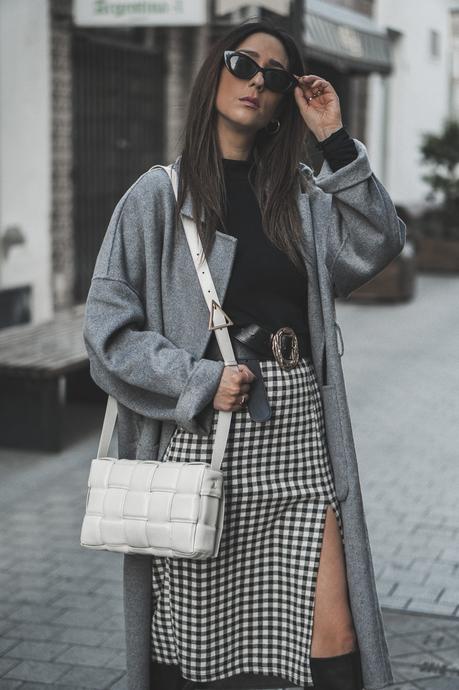 ESENCIALES PARA OTOÑO: ABRIGO GRIS + CÓMO ELEGIR ABRIGO SEGÚN TU CUERPO mini skirt - como elegir abrigos