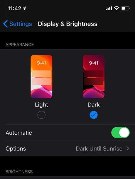 Cómo habilitar el modo oscuro en iOS 13