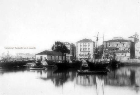 1891 El muelle de Naos o de las Naos, con el Castillo de San Felipe al fondo