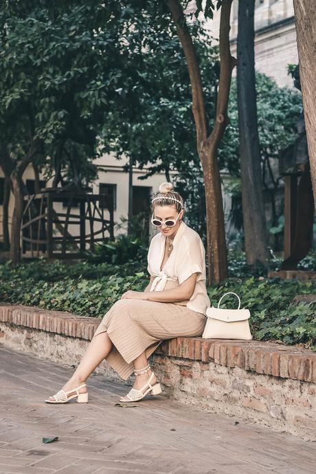 SUMMER BASICS SUMMER BASICS