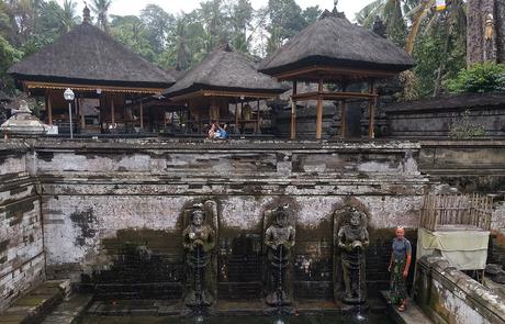 Templo Pura Goa Gajah : Elephant Cave Temple. 