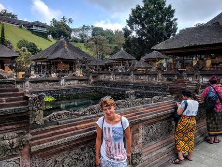 Tampak Siring : The holy Spring Temple