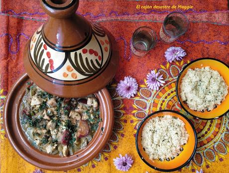 TAJÍN DE POLLO CON CIRUELAS Y PISTACHOS TAJÍN DE POLLO CON CIRUELAS Y PISTACHOS