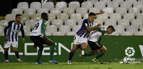 La Ponferradina pierde la oportunidad de traer tres puntos de “El sardinero”