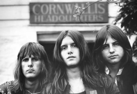 Emerson Lake and Palmer - Welcome Back My Friends to the Show That Never Ends (1974)