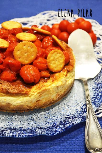 Cheesecake salada con mozzarella y tomatitos asados