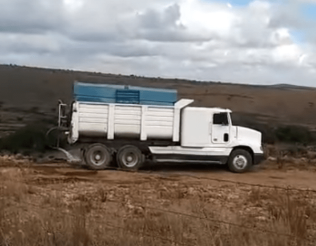 Acusan a empresa Caletto de contaminar arroyos de Mexquitic