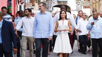Los reyes de España visitan Cuba.