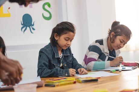 Intervenciones para promover la comunicación social en niños con trastornos del espectro autista