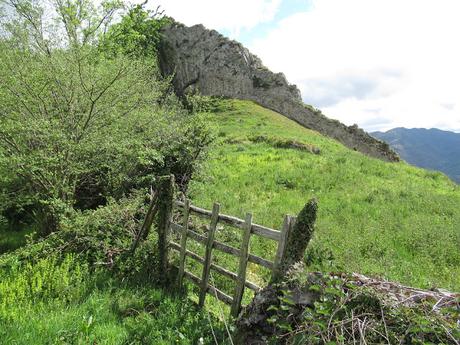 Pola de Lena-La Flor-Piedrota-Palaciós