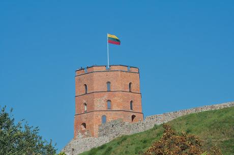 CRÓNICAS BÁLTICAS: VILNIUS, AL OTRO LADO DEL RÍO