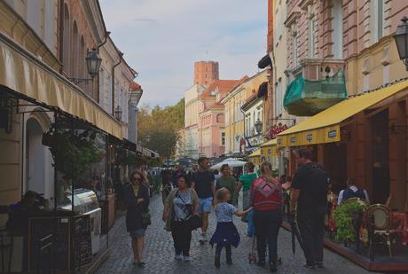 CRÓNICAS BÁLTICAS: VILNIUS, AL OTRO LADO DEL RÍO