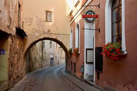 CRÓNICAS BÁLTICAS: VILNIUS, AL OTRO LADO DEL RÍO