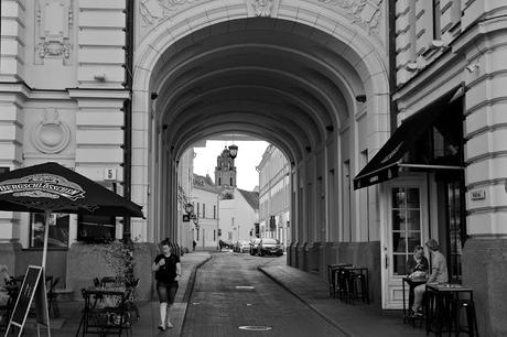 CRÓNICAS BÁLTICAS: VILNIUS, AL OTRO LADO DEL RÍO