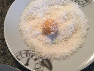 BOLITAS DE CALABAZA Y COCO EN THERMOMIX Y TRADICIONAL BOLITAS DE CALABAZA Y COCO EN THERMOMIX Y TRADICIONAL
