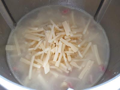 SOPA DE COL O REPOLLO GRATINADA SOPA DE COL O REPOLLO GRATINADA