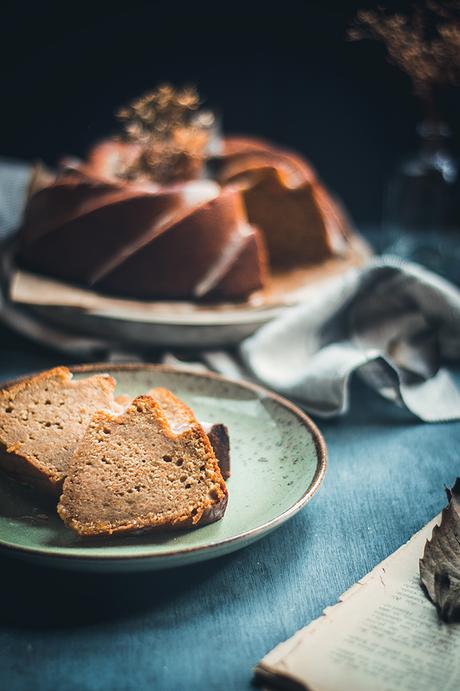 Bundt cake de batata, especias y naranja