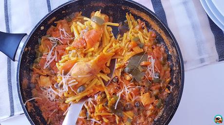 Fideuá con merluza y calabaza