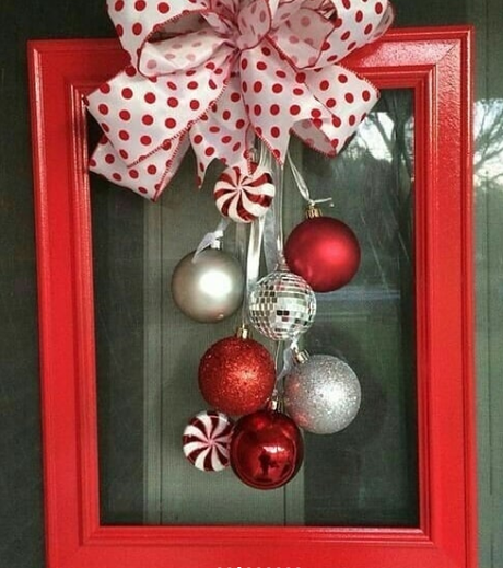 18 ideas con marcos para decorar esta Navidad