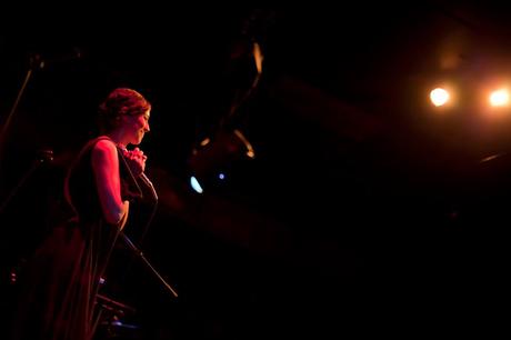 Leontine, contraposiciones y pop de autor