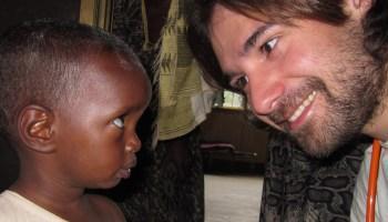 Por el derecho no tan sólo a ser niña o niño sino a vivir la infancia Por el derecho no tan sólo a ser niña o niño sino a vivir la infancia