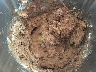 TRUFAS DE BIZCOCHO Y CREMA DE CACAO CUBIERTAS EN THERMOMIX Y TRADICIONAL TRUFAS DE BIZCOCHO Y CREMA DE CACAO CUBIERTAS EN THERMOMIX Y TRADICIONAL