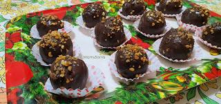 TRUFAS DE BIZCOCHO Y CREMA DE CACAO CUBIERTAS EN THERMOMIX Y TRADICIONAL TRUFAS DE BIZCOCHO Y CREMA DE CACAO CUBIERTAS EN THERMOMIX Y TRADICIONAL