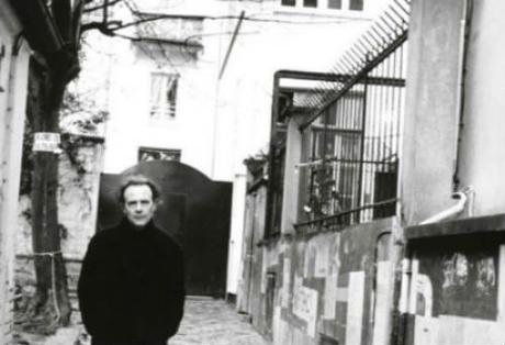 PATRICK MODIANO
