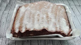 Bizcocho de Leche Caliente y Avellanas