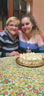 TARTA RELLENA Y CUBIERTA DE COBERTURA DE CHOCOLATE BLANCO EN THERMOMIX Y TRADICIONAL