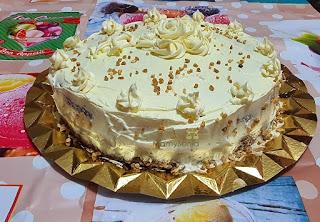 TARTA RELLENA Y CUBIERTA DE COBERTURA DE CHOCOLATE BLANCO EN THERMOMIX Y TRADICIONAL